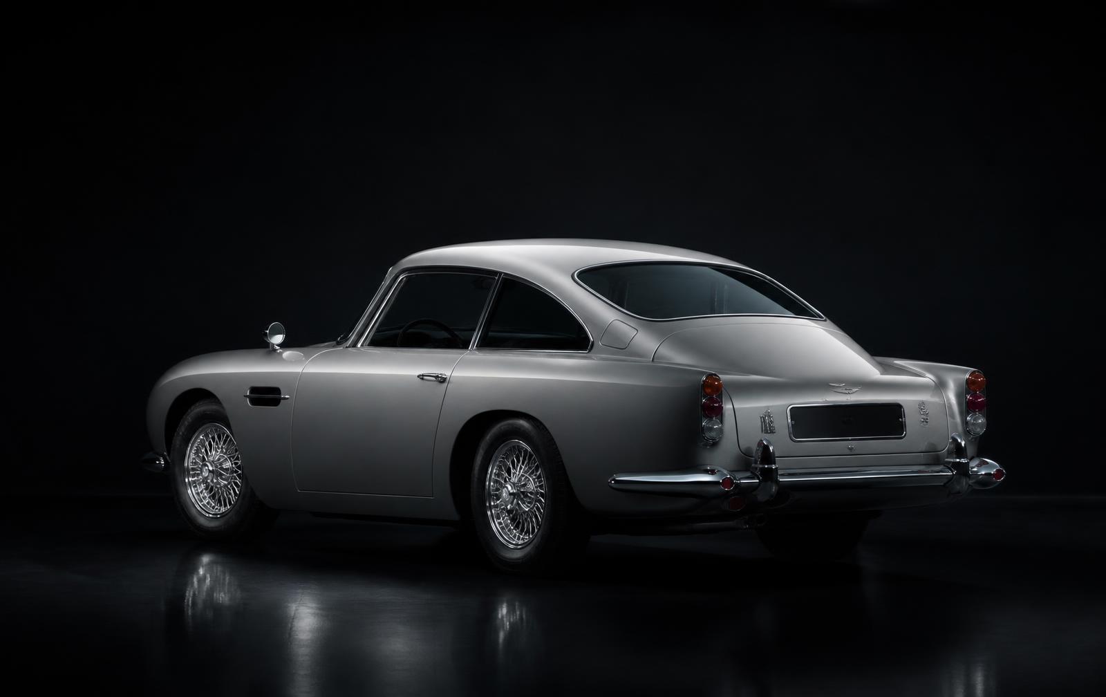 1965 Aston Martin DB5 — view 2