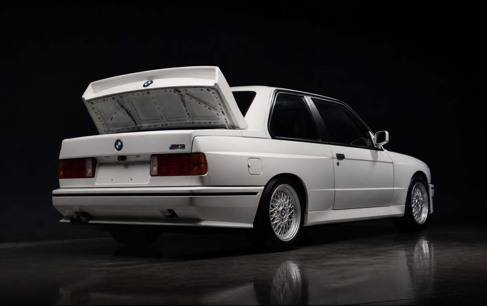 1988 BMW M3 — view 2