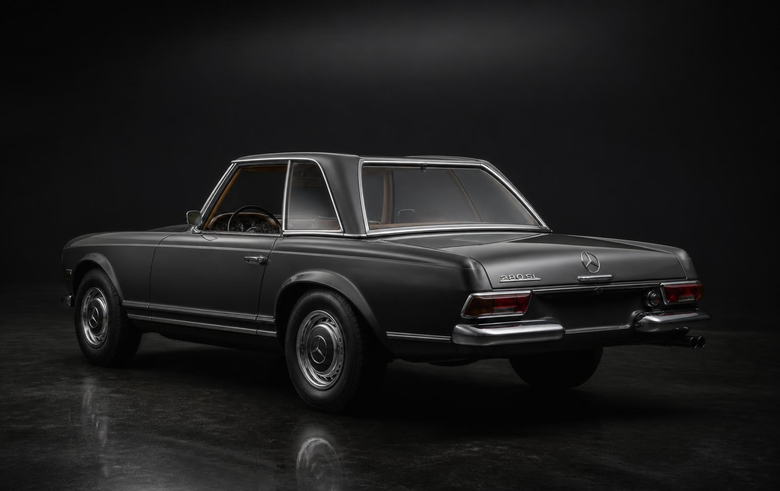 1969 Mercedes-Benz 280 SL — view 2